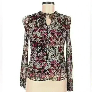 Esqualo Floral, Long-sleeve Top with sheer sleeves.  Sheer outer with soft rayon